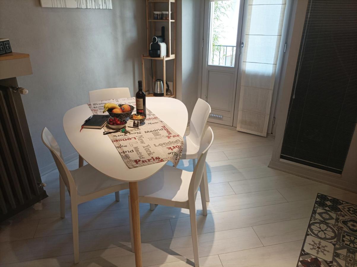La Contrada Apartment คูเนโอ ภายนอก รูปภาพ